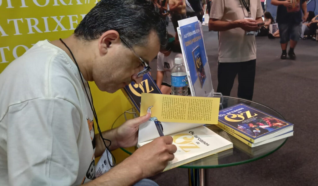 Lançamento do Livro Os Arcanos de Oz na Bienal do Livro 2024